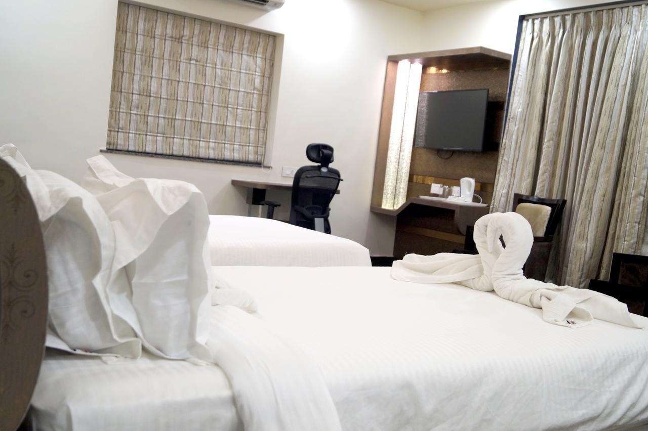 Māldah Hotel Silver Arcade المظهر الخارجي الصورة